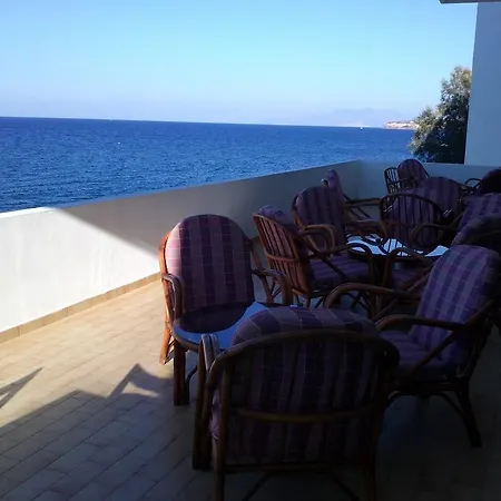 Polyvotis Hotel 3*